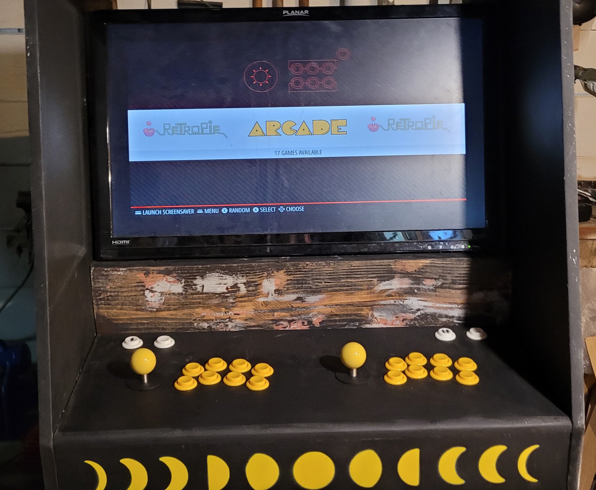 the cab with the screen showing the retropie home page